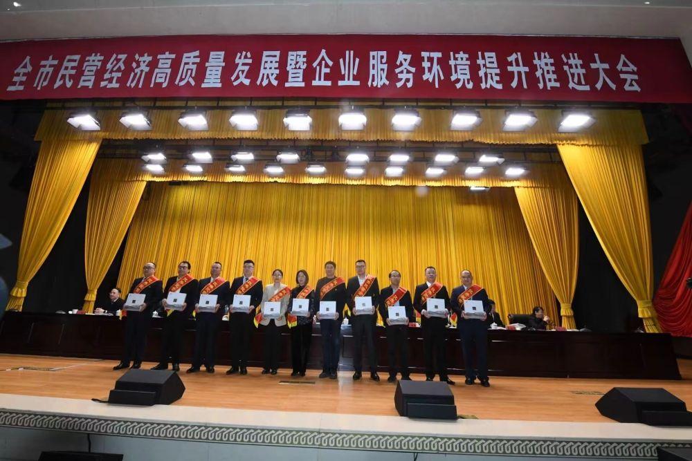 新澳全年免費資料大全，新澳全年免費資料大全匯總